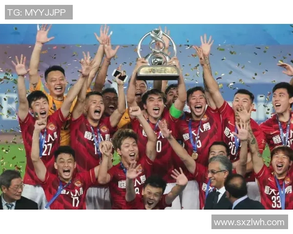 南京足球队的崛起之路：揭秘这支球队背后的力量与荣耀