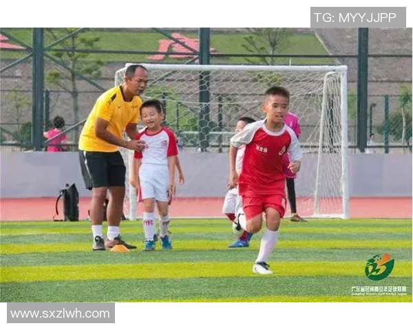 榕彬足球：探索足球的魅力与团队精神的完美结合