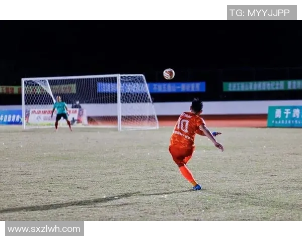 激情四溢的周六足球比赛盛宴各队争夺荣耀与胜利的巅峰对决 激情四溢的周六足球比赛盛宴各队争夺荣耀与胜利的巅峰对决